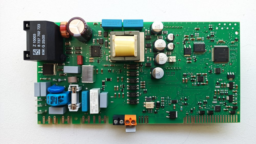 BOSCH CONDENS 2500, артикул: 8737707762