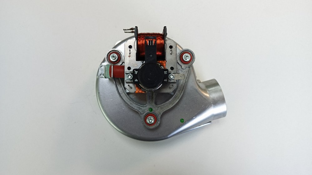 BOSCH GAZ 6000 35кВт, артикул: 8718644121